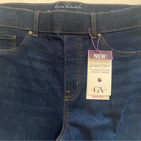 NWT Women's Gloria Vanderbilt Flare Jeans  Size 14 Short - Picture 5 of 7